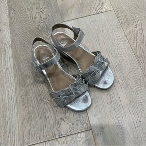 Dolce Vita Silver Ruffle Strap Girls Sandals size 2